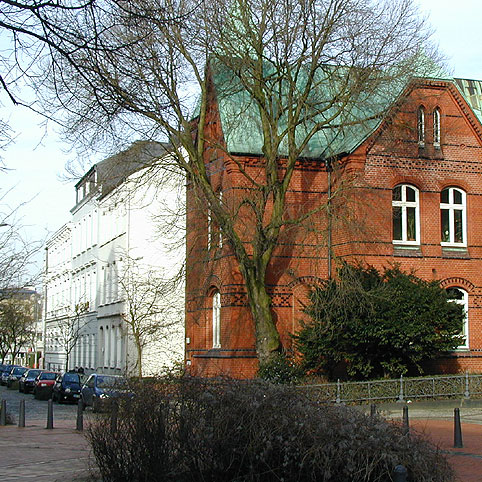 Modern Villas: Mehrfamilienwohnhaus Schillerstraße, Hamburg